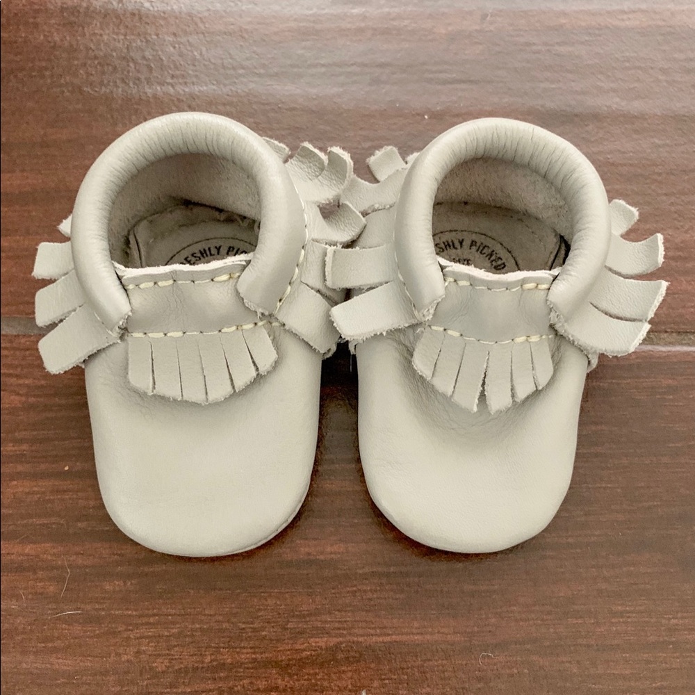 Freshly Picked Moccasins in Cashmere Gray